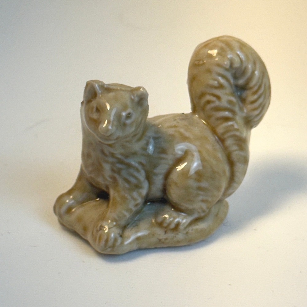 Wade England Pine Marten Squirrel Whimsie Figurine Tan Glazed Porcelain Mini